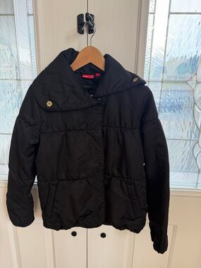 PUMA women Black Puffer Jacket. Size Small. Excellent condition.